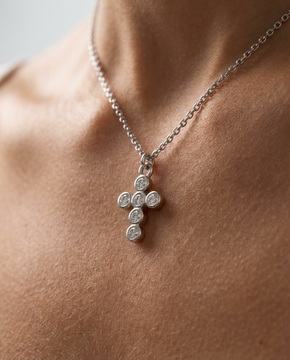 Cerchio Cross Necklace