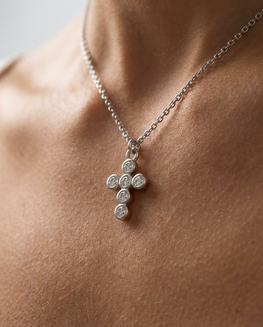 Cerchio Cross Necklace