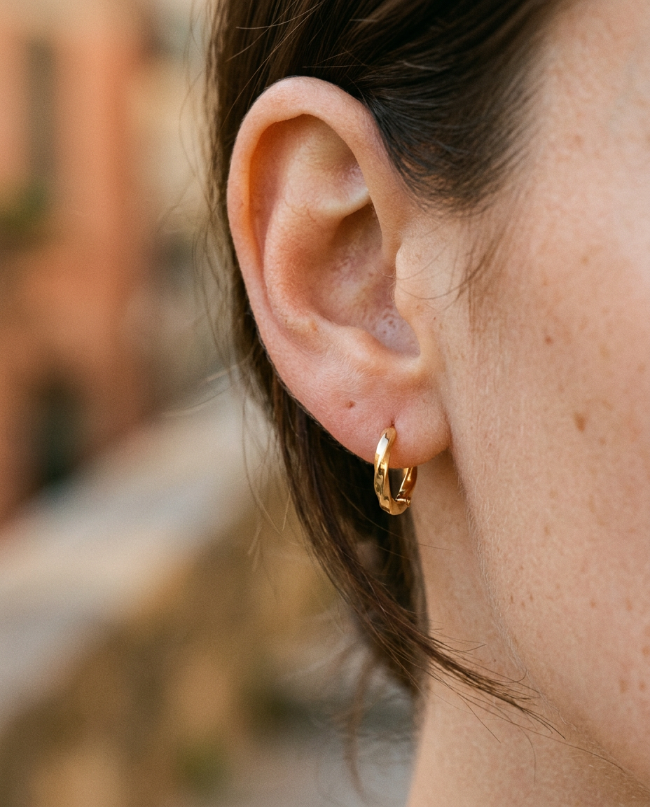 Möbius Hoops
