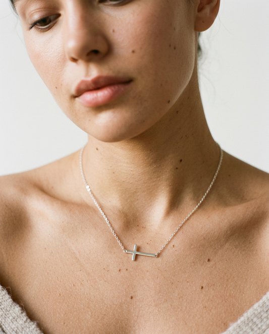 Orizzontale Cross Necklace