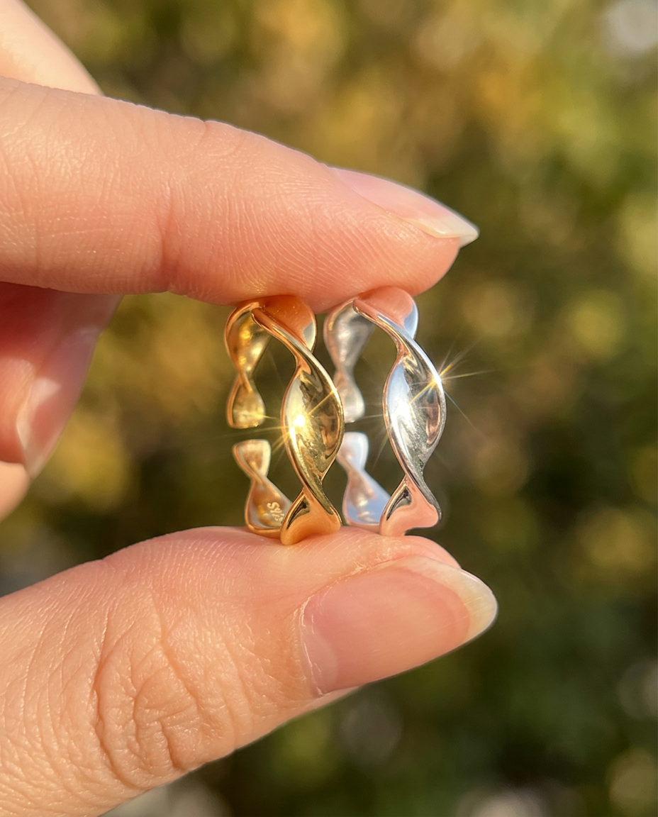 Twisted Band Ring