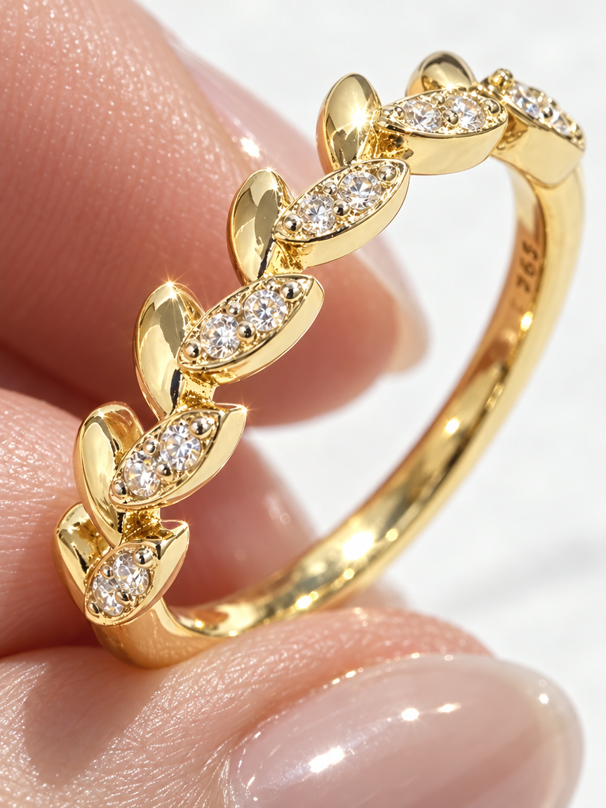Leaf Pavé Ring