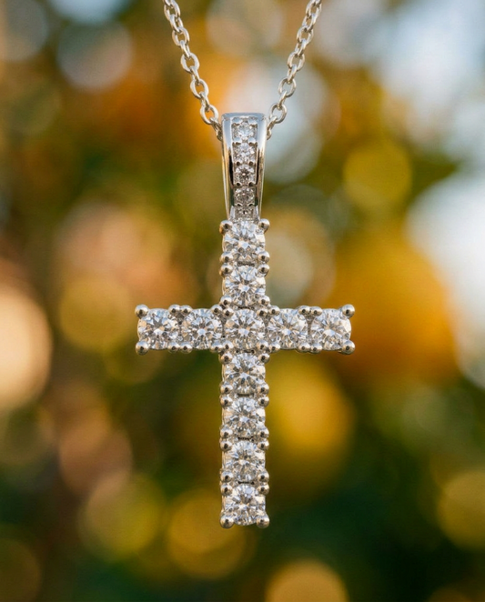 Como Cross Necklace