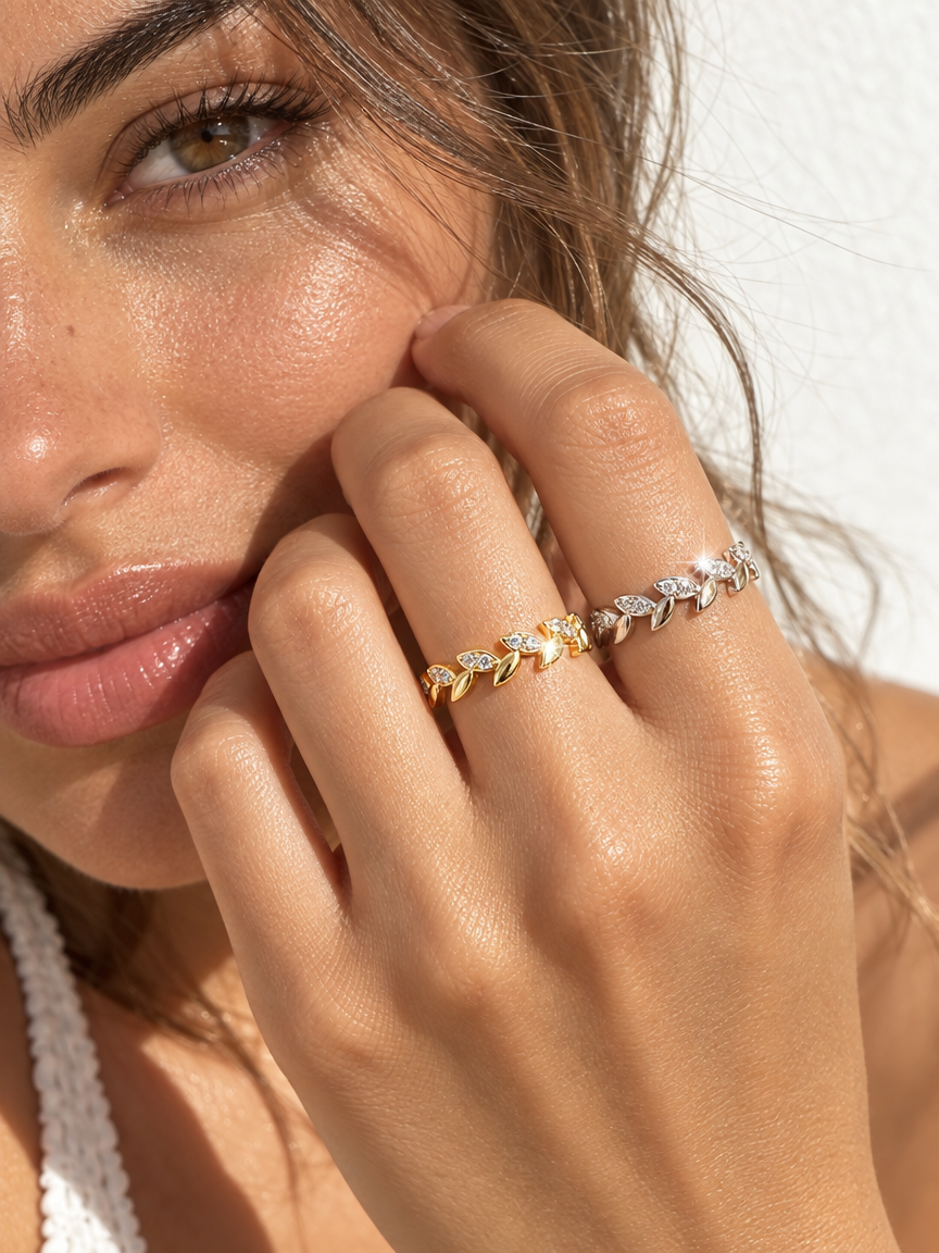 Leaf Pavé Ring