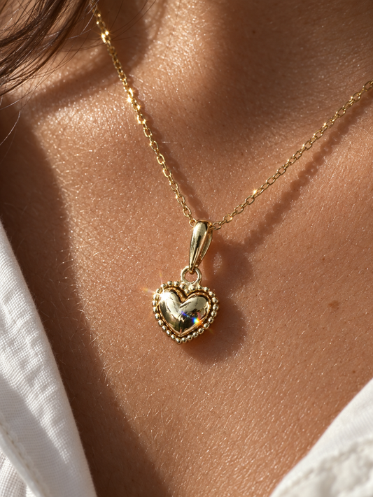 Amoretta Pendant Necklace