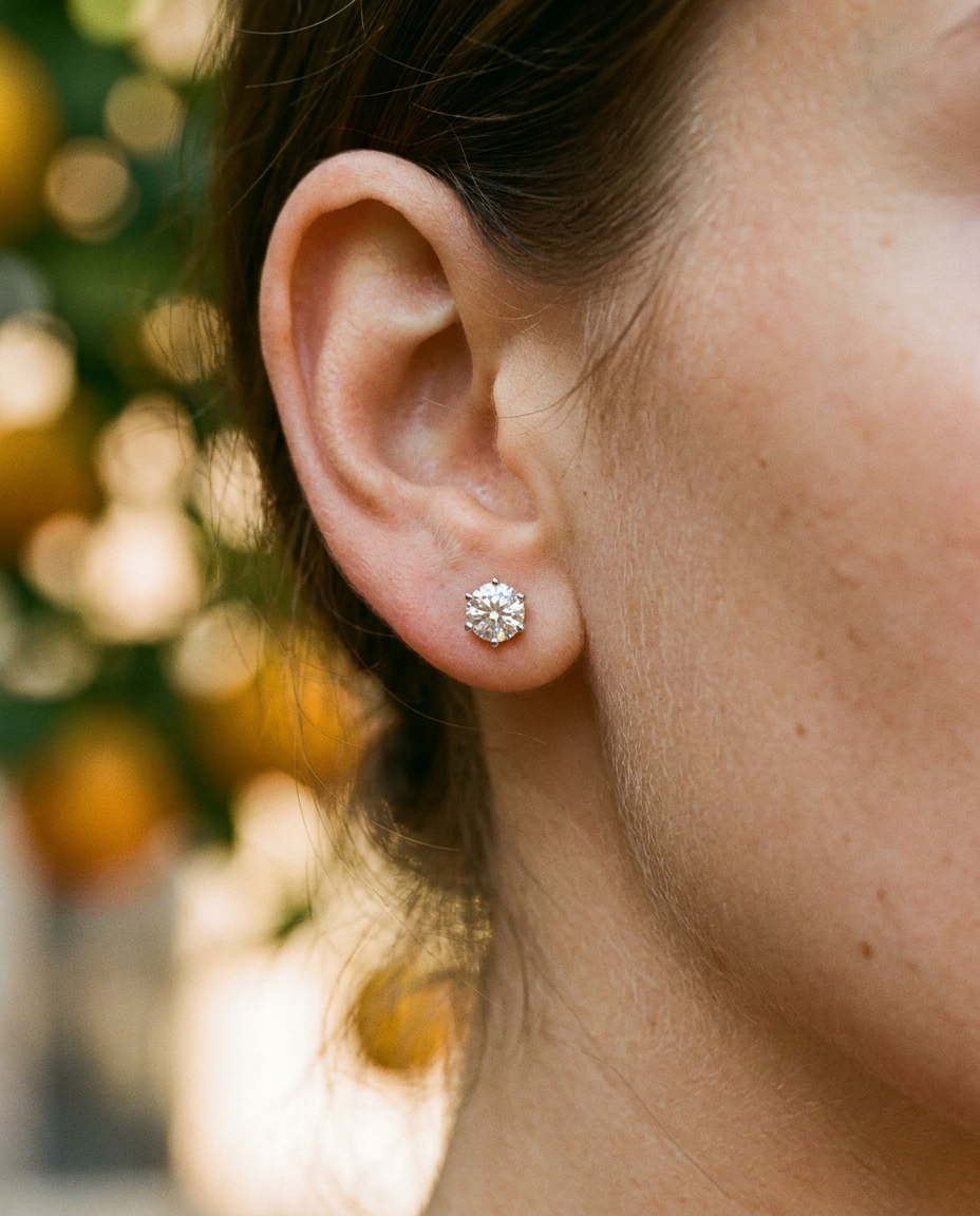 Solitario Studs