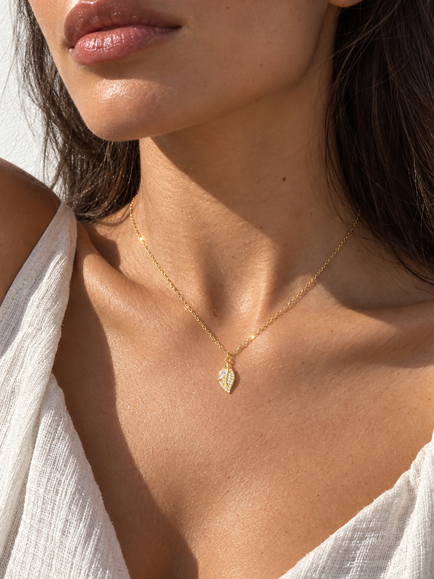 Pavé Laurel Necklace