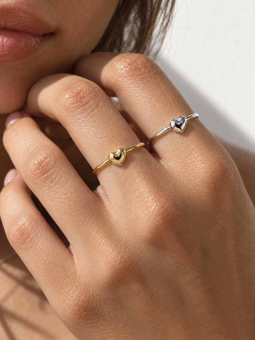 Minimal Heart Ring