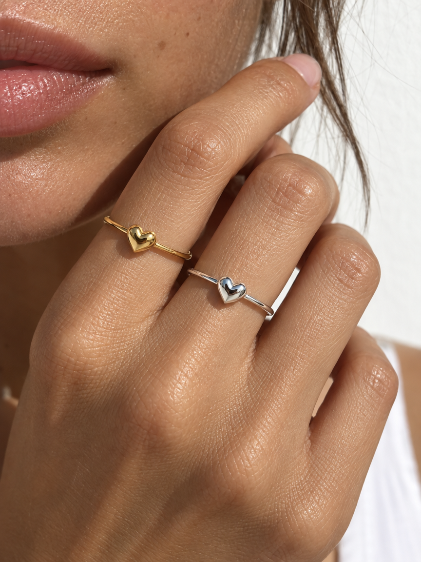 Minimal Heart Ring