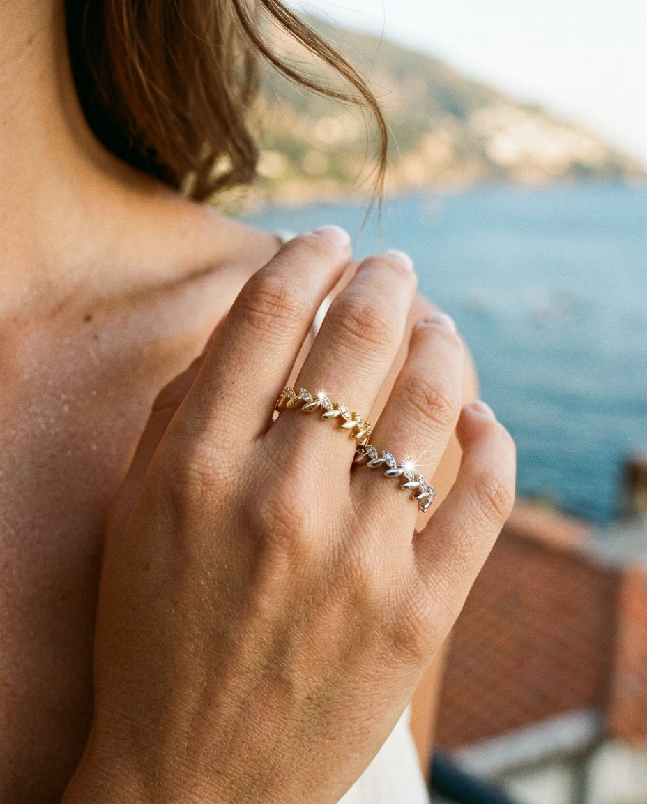 Leaf Pavé Ring