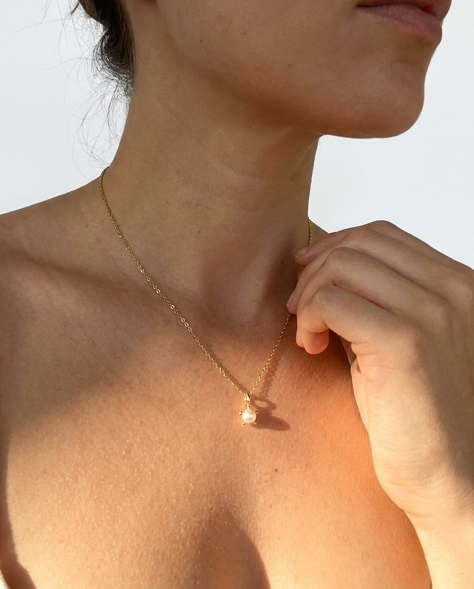 Star Pearl Pendant Necklace