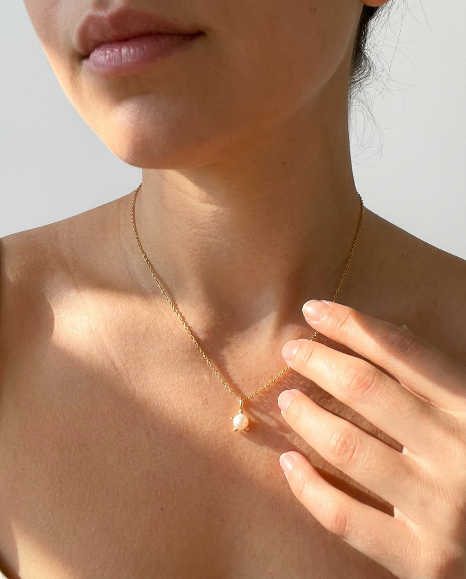 Star Pearl Pendant Necklace