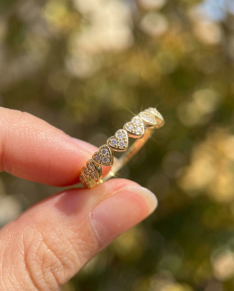 Pavé Heart Band Ring