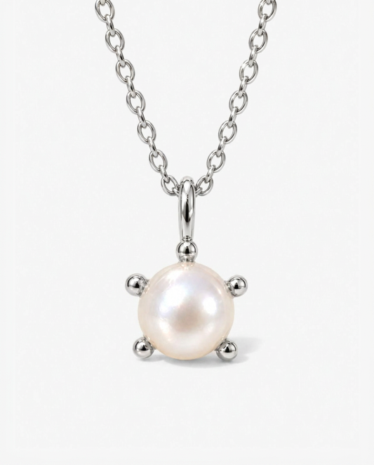 Star Pearl Pendant Necklace