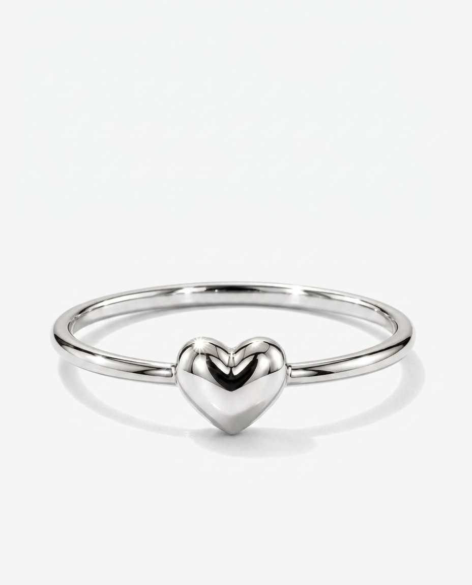 Minimal Heart Ring