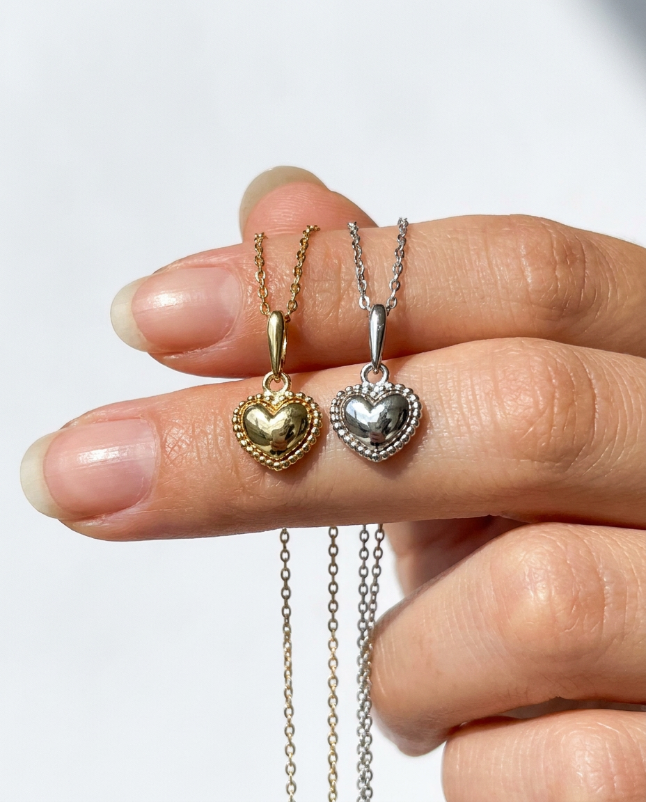 Amoretta Pendant Necklace
