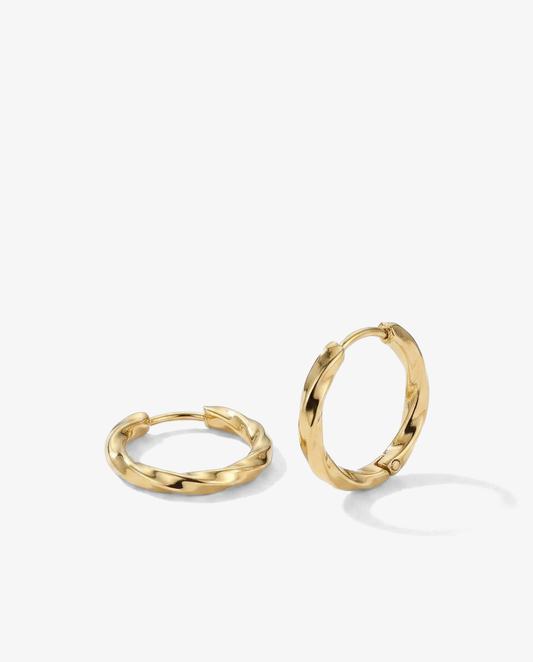 Möbius Hoops