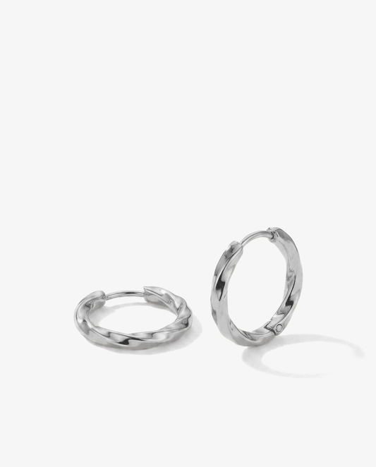 Möbius Hoops