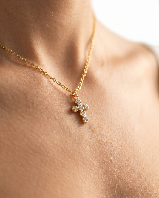Cerchio Cross Necklace