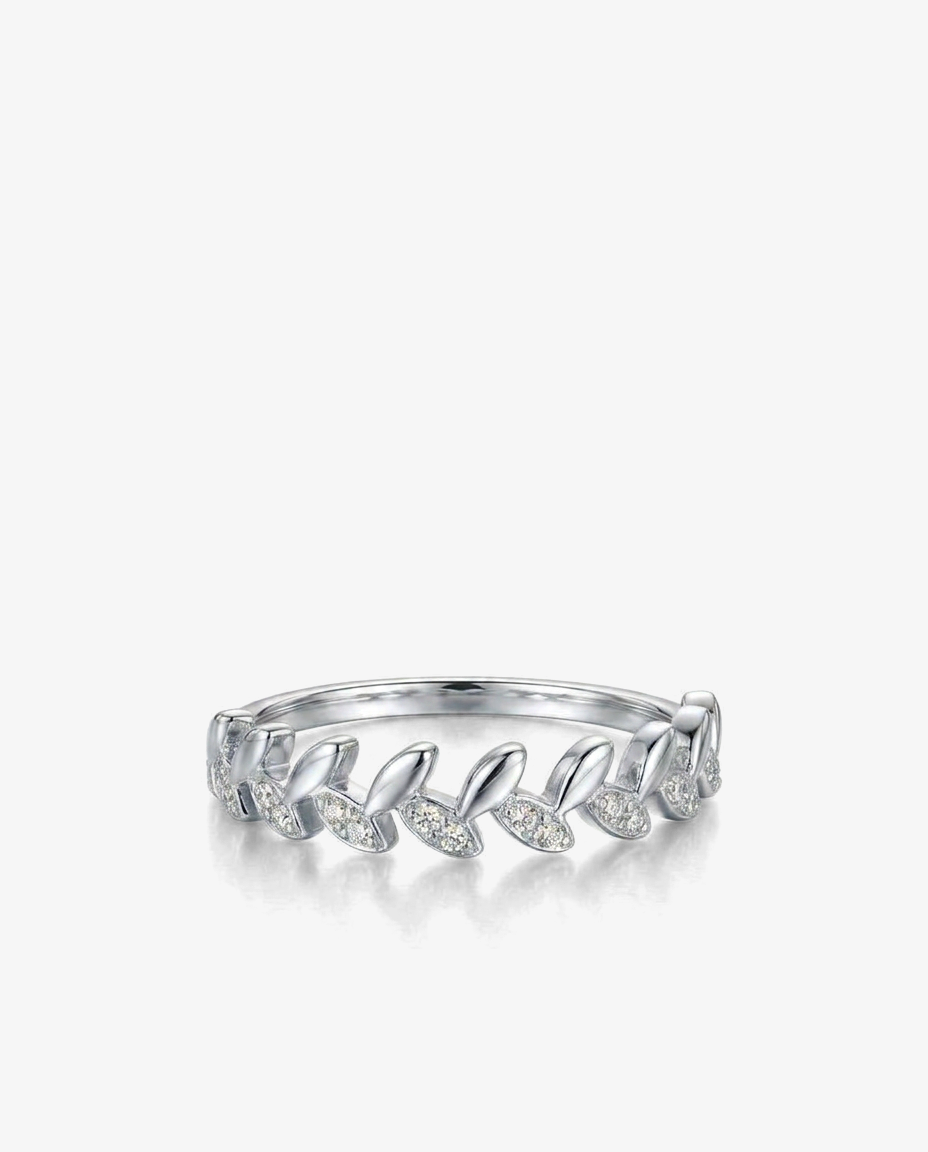 Leaf Pavé Ring