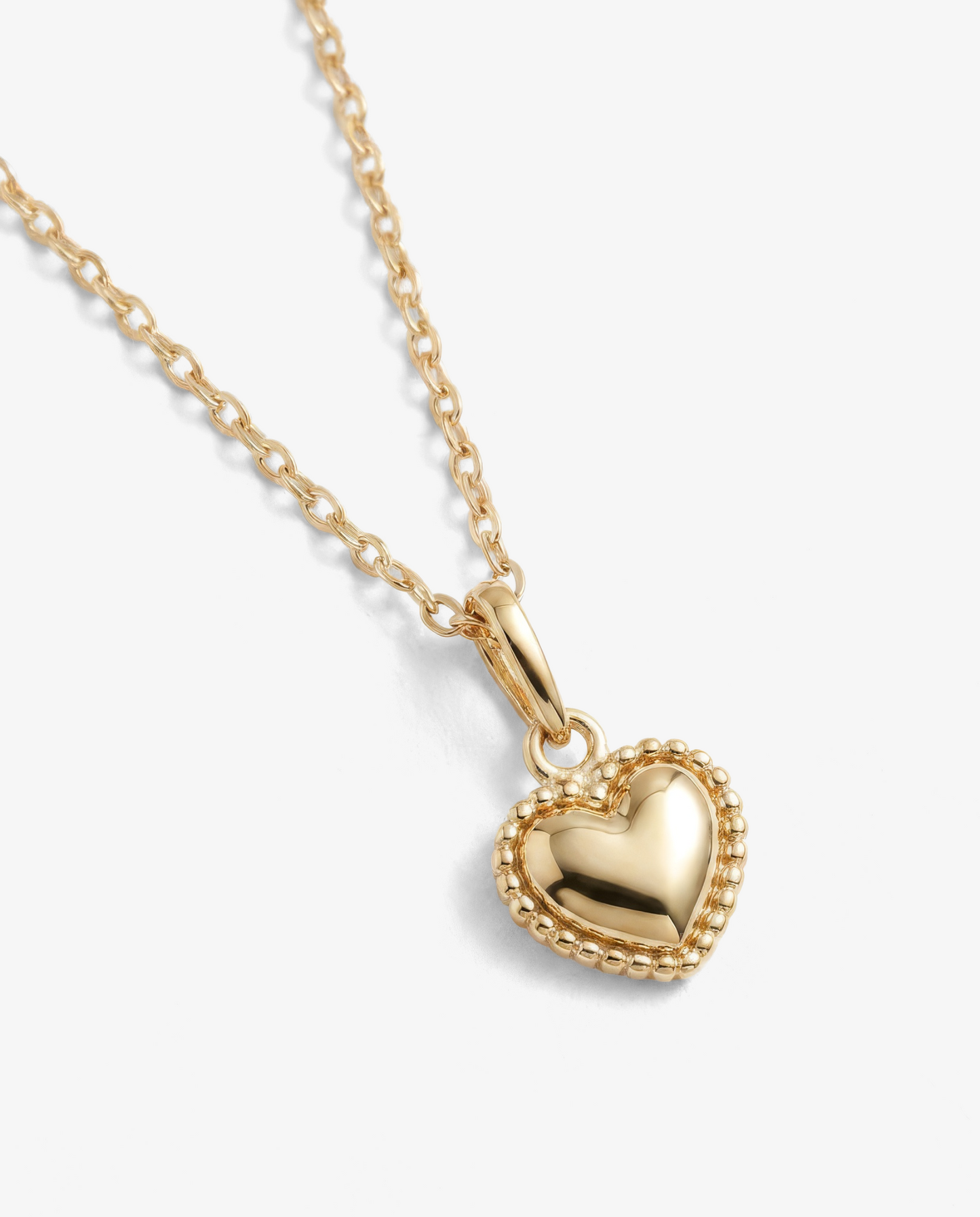 Amoretta Pendant Necklace